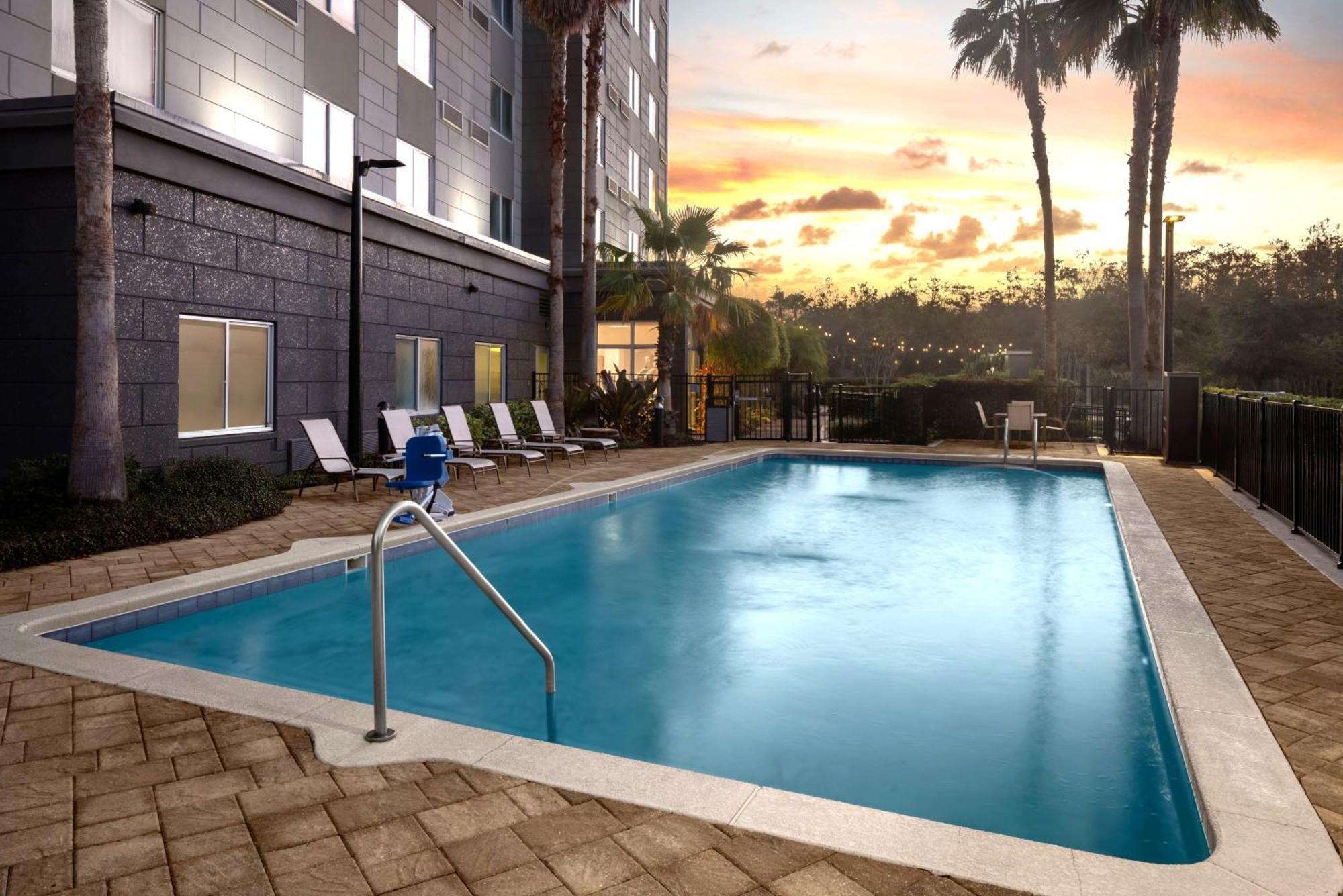 Courtyard By Marriott Orlando South/Grande Lakes Area Williamsburg Eksteriør bilde