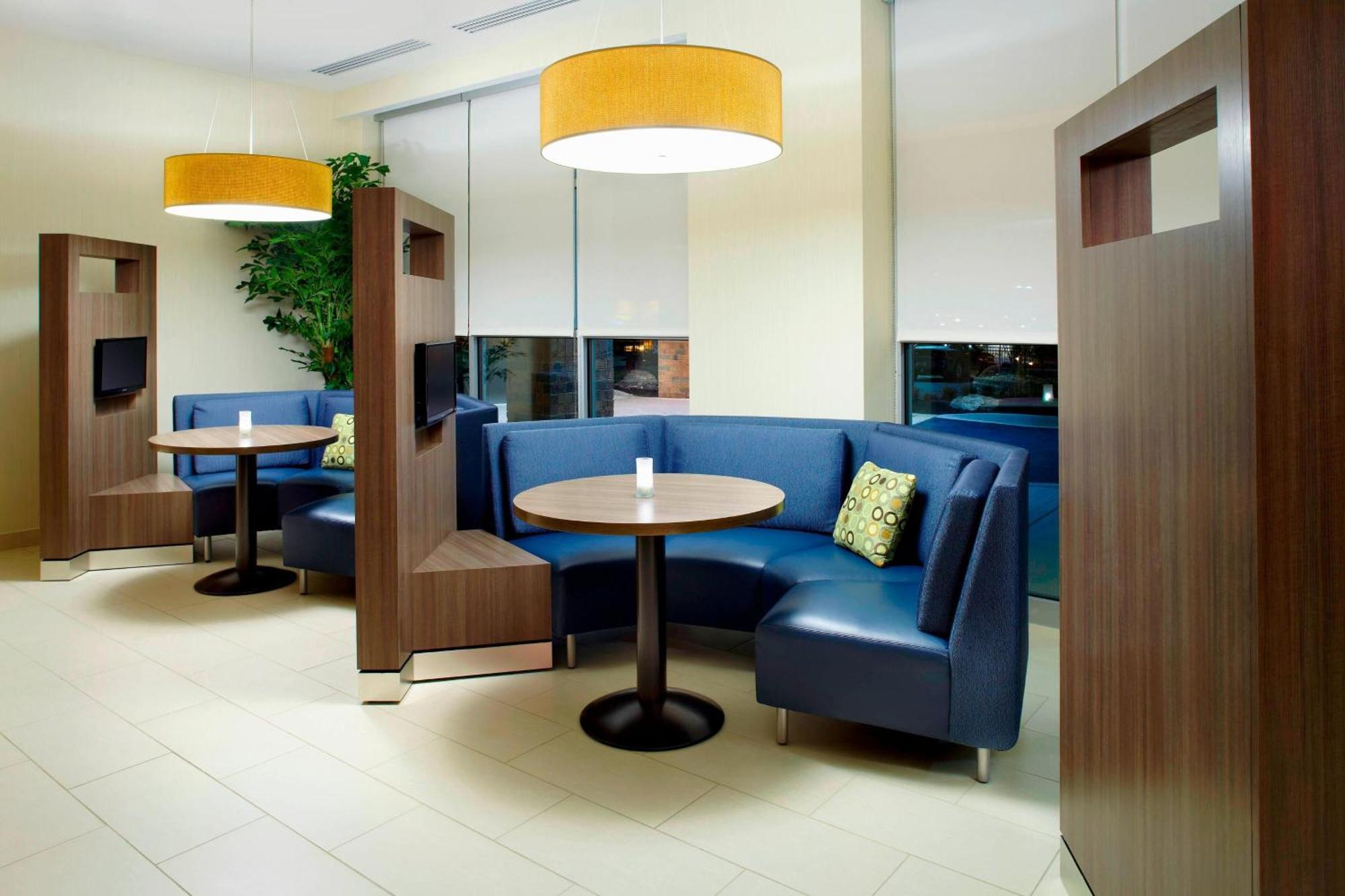 Courtyard By Marriott Orlando South/Grande Lakes Area Williamsburg Eksteriør bilde
